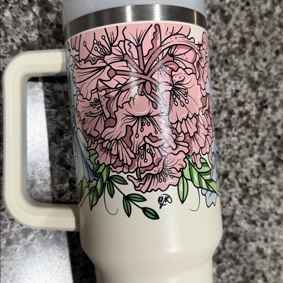 Stanley 40 oz Quencher – Cream Floral Artist Edition (2022, Glynn Rosenberg) - Picture 8 of 16